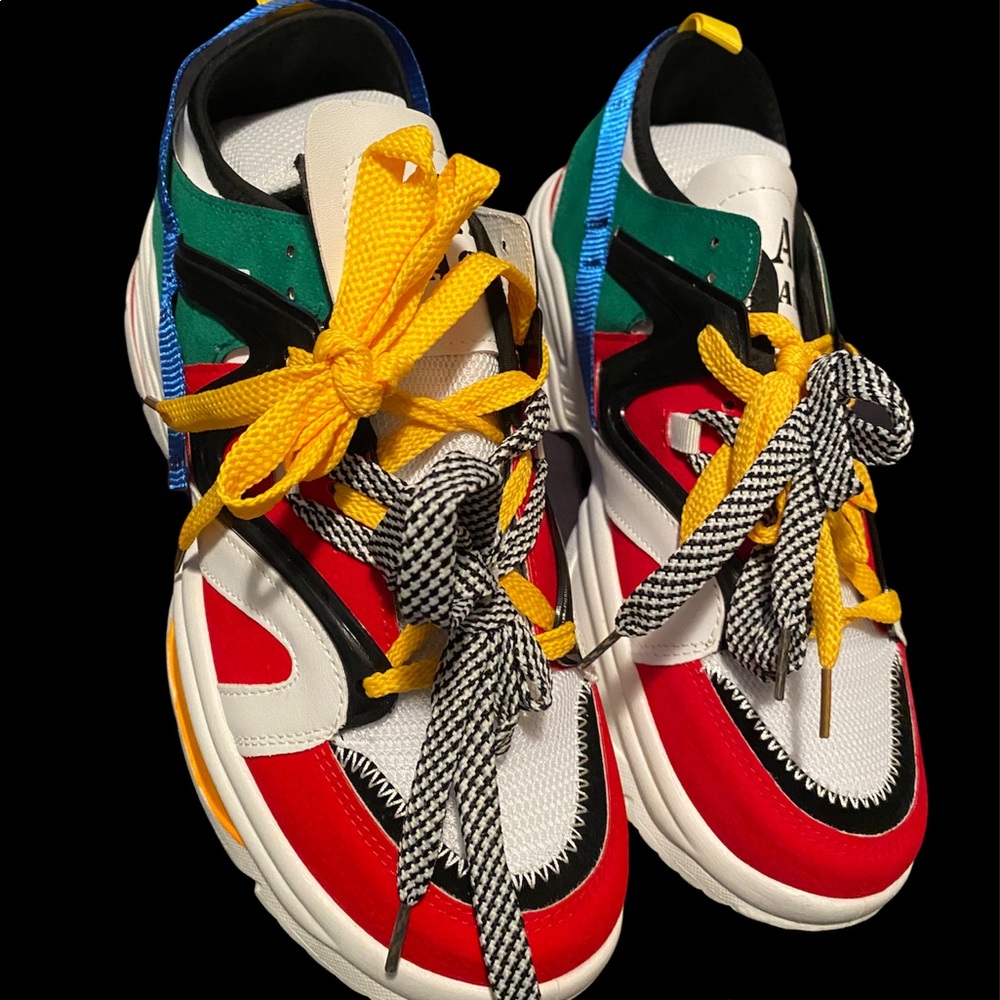 Multicolor sneakers